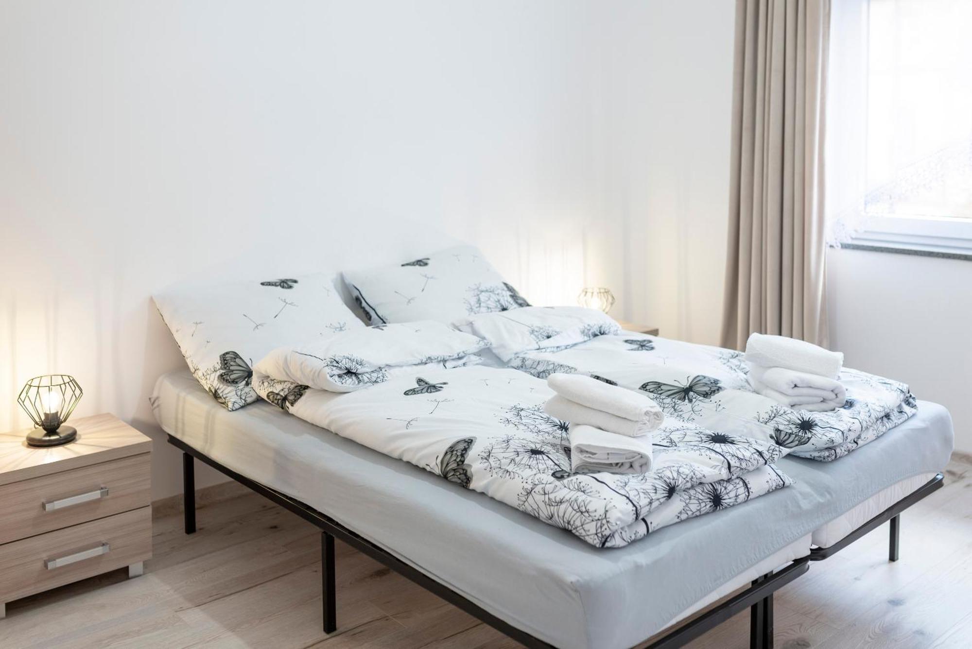 Apartament Kawalek Podlogi ピエホビツェ エクステリア 写真